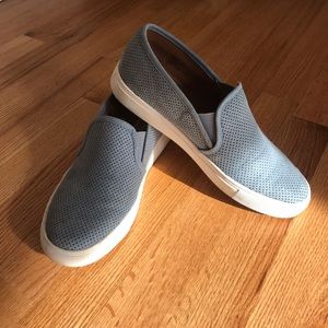 Steve Madden slip on sneakers